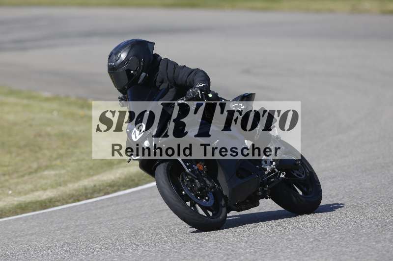 /01 02.04.2026 MAZ ADR/Gruppe gelb Gruppe gruen/12